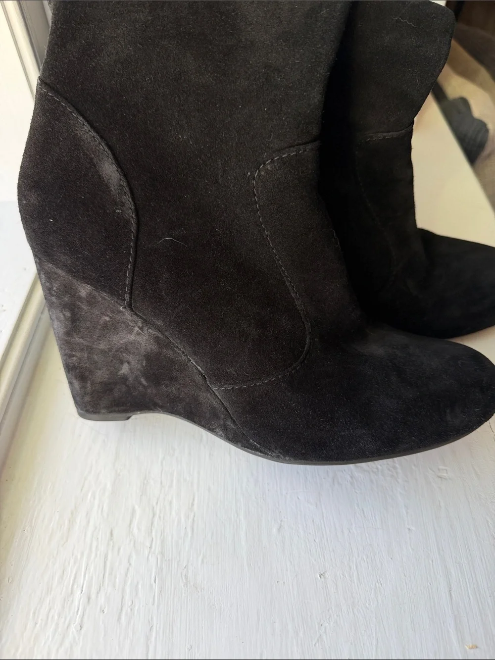 Born Knee High Tall Black Suede Wedge Heel Women’s Boots